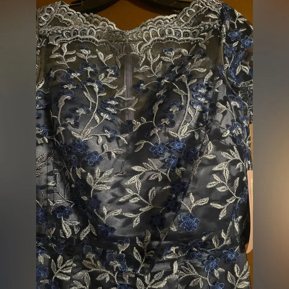 JS Collections Blue and White Flutter Sleeve Maxi Gown fits size 4&6 - Picture 3 of 4